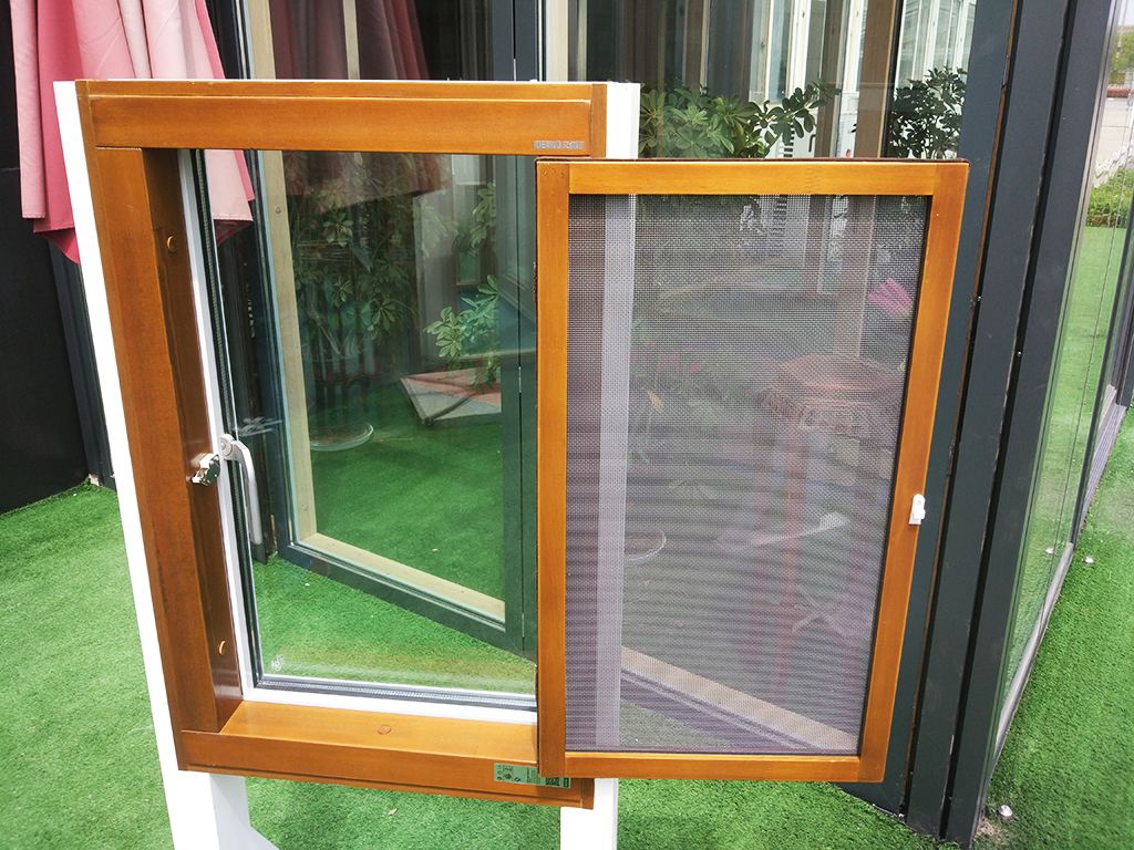 夏季防蚊很關鍵,老賴不賴教您如何選紗窗!