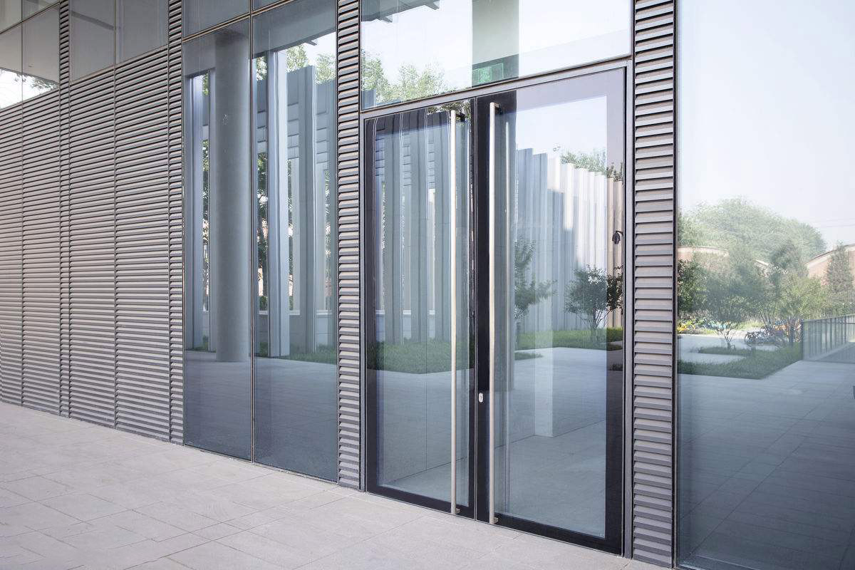 1537958000899536.jpg B.jpg