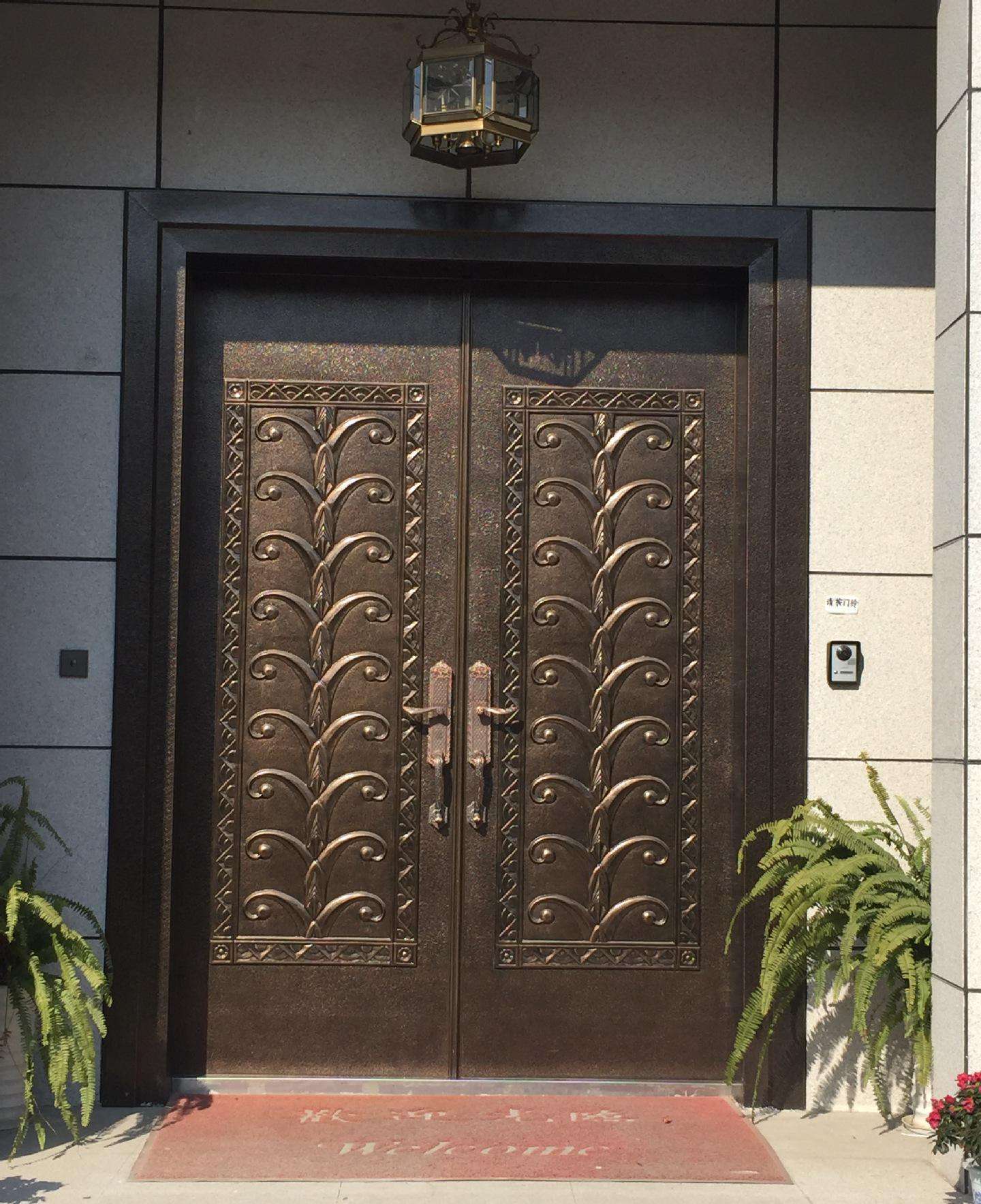 1538045205116659.jpg BB.jpg