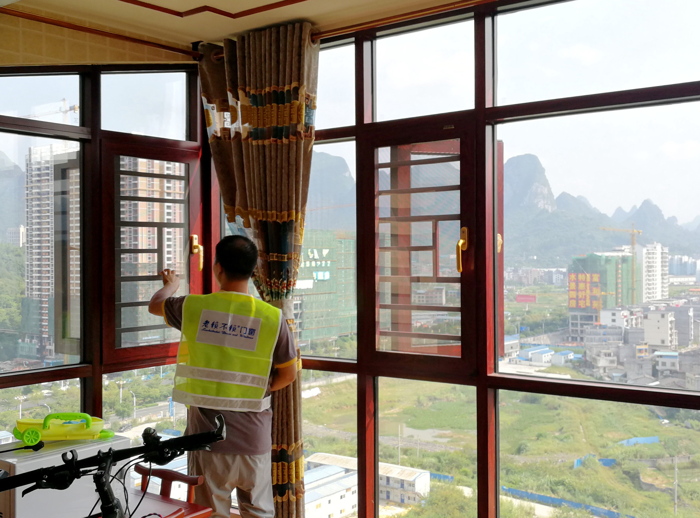 若想門窗“長久好”,清潔保養不可少!