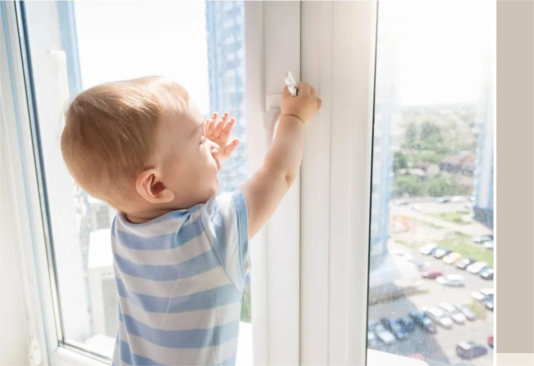 門窗防墜落，讓家成為“孩子信得過”的安全空間